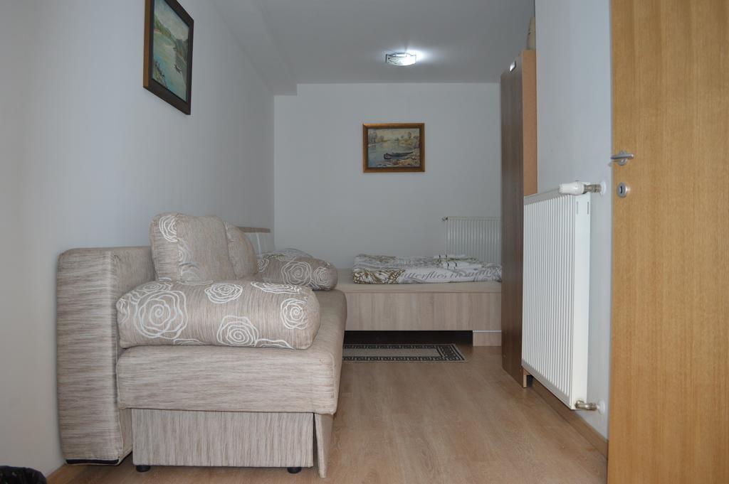 Rooms Aracic Σλαβόνσκι Μπροντ Εξωτερικό φωτογραφία