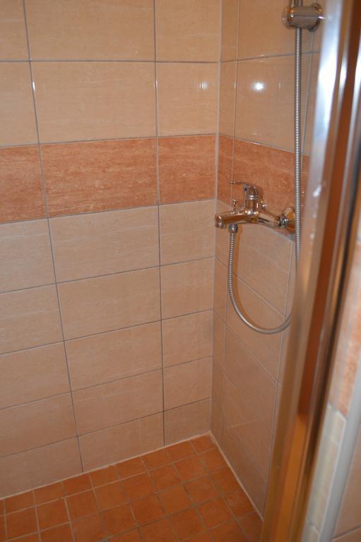 Rooms Aracic Σλαβόνσκι Μπροντ Εξωτερικό φωτογραφία