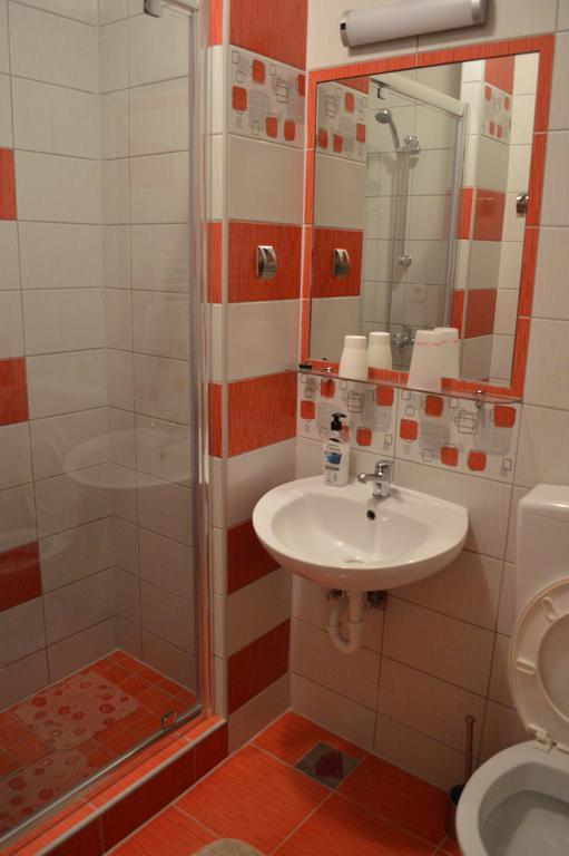Rooms Aracic Σλαβόνσκι Μπροντ Εξωτερικό φωτογραφία