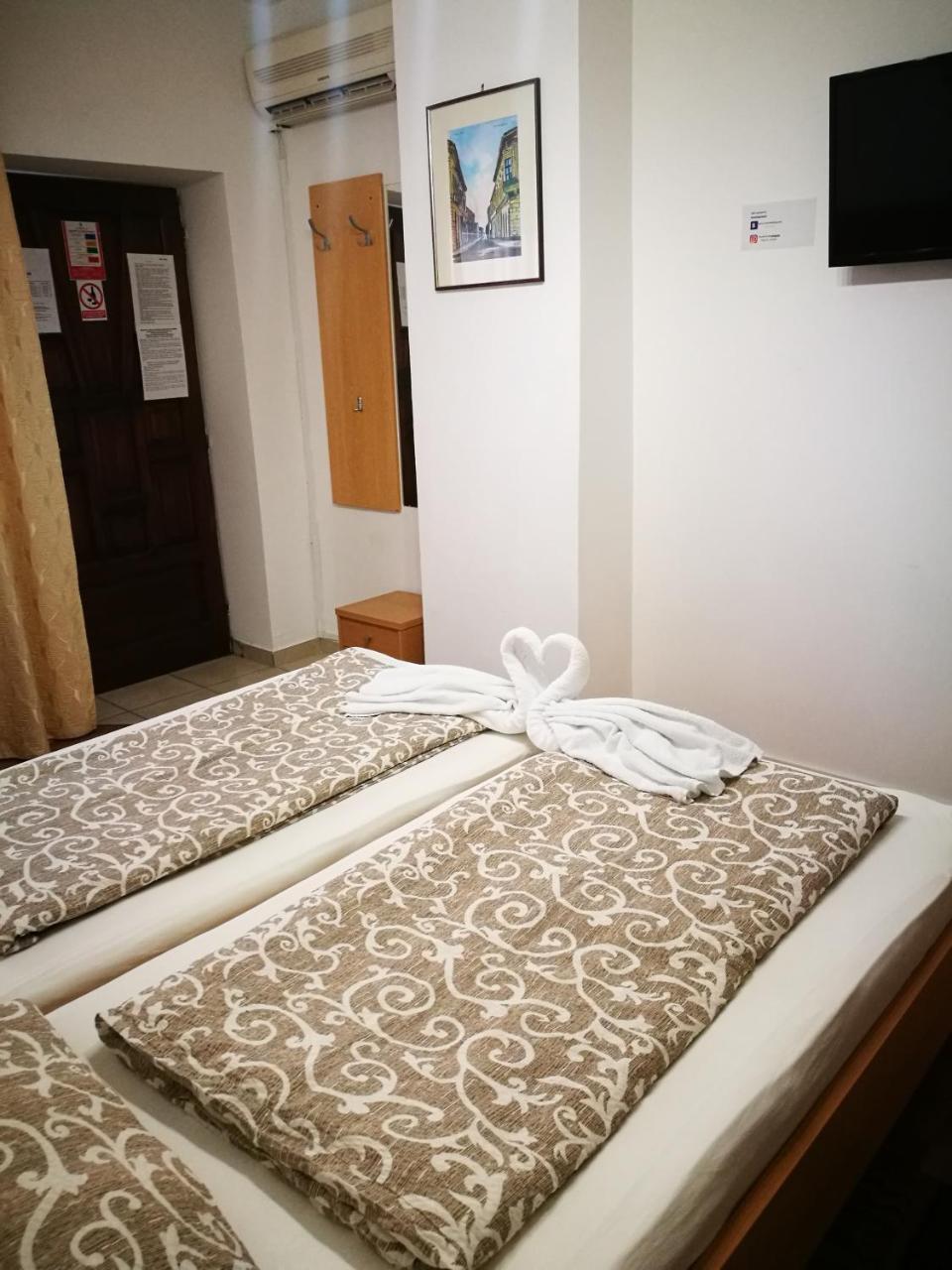 Rooms Aracic Σλαβόνσκι Μπροντ Εξωτερικό φωτογραφία